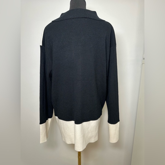 Oversized Women’s Collared Sweater - Picture 9 of 11